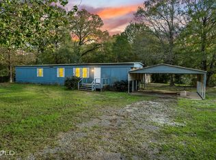 435 Dixie Lake Ln, Waskom, TX 75692