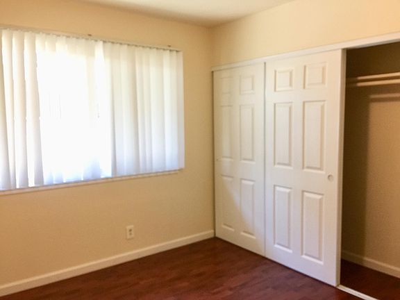 5th image of 1143 Roewill Dr APT 4