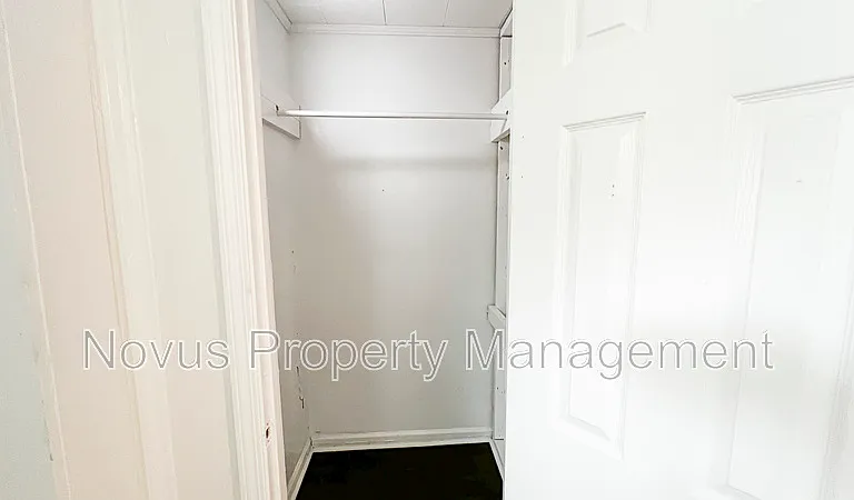 135 W Atlanta St — Photo 11