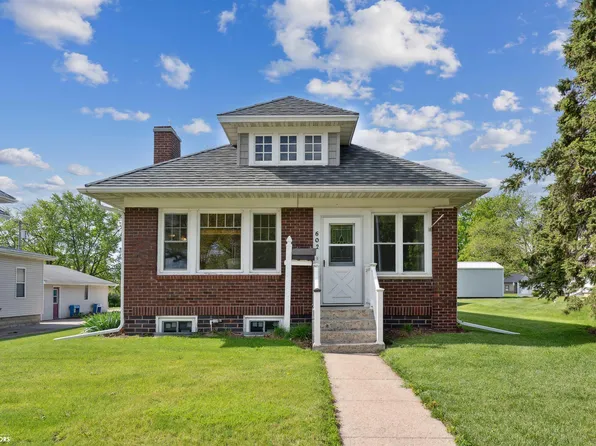 602 E Main St, Montezuma, IA 50171