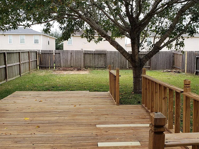 7863 Maverick Trace Ln — Photo 15