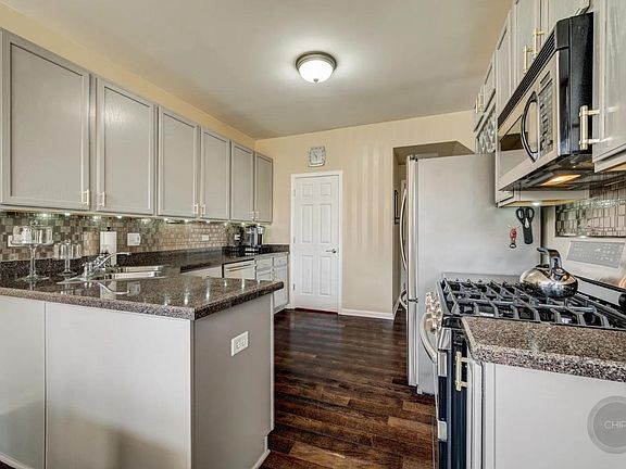 3rd image of 11830 Heritage Meadow Dr