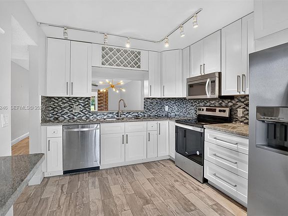 3rd image of 900 SW 125th Way APT 105R
