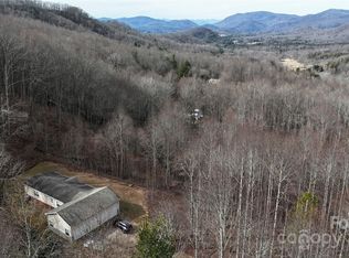 35 Afternoon Dr, Fairview, NC 28730