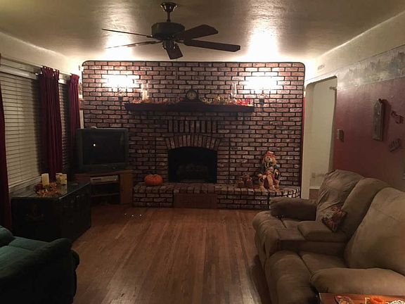 2nd image of 2042 Arden Dr W
