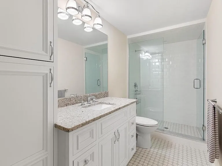 10 Fox Hill Rd — Photo 20