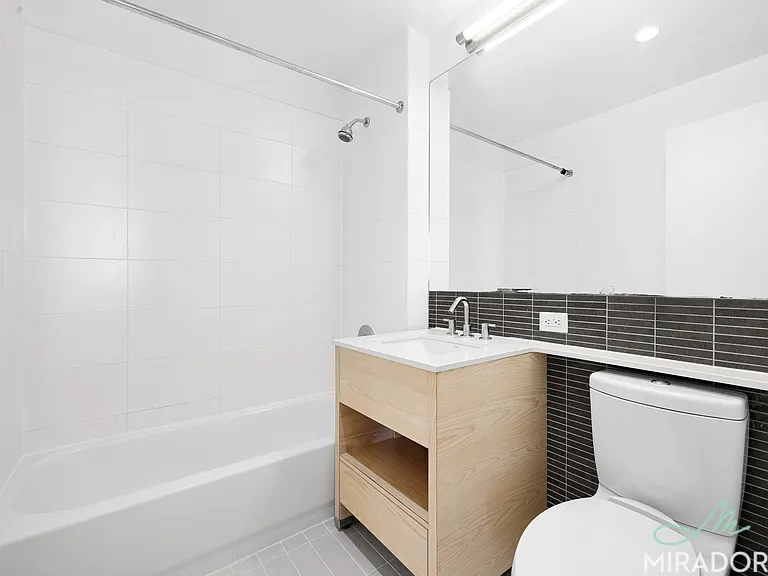 80 Dekalb Ave #24D — Photo 8