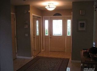 24 Moriches Rd, Lake Grove, NY 11755