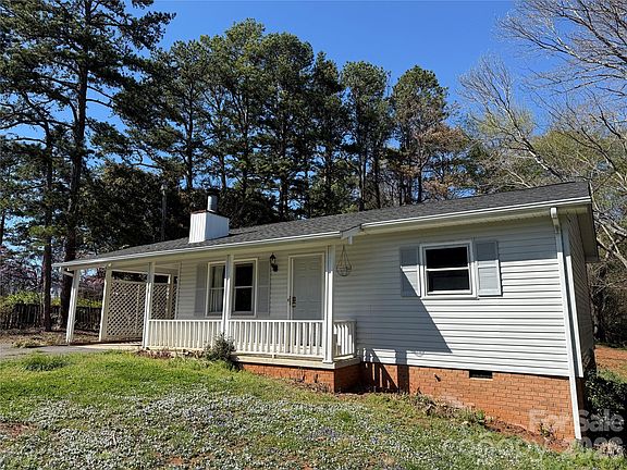 3rd image of 1158 Sunset Ct
