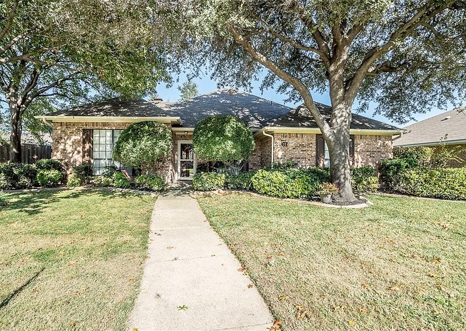 1st image of 2061 Robin Hill Ln