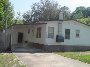 5700 NE 36th St, Silver Springs, FL 34488
