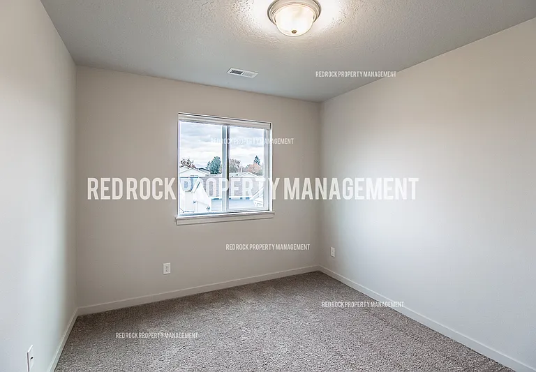 203 S Woodlawn Ln — Photo 26