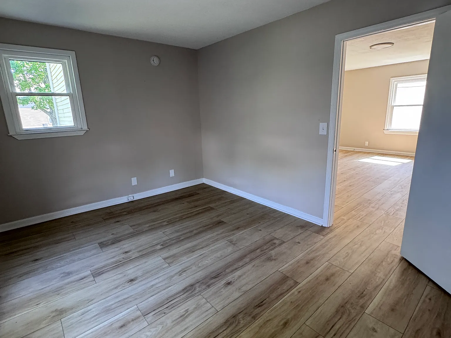 3 bed, 1376 sqft, $1,800 — Photo 3