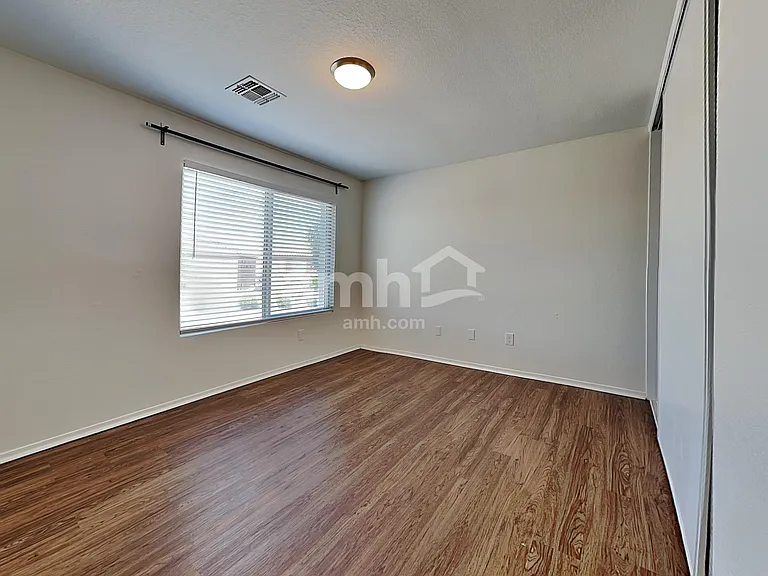 770 E Reflection Pl — Photo 15