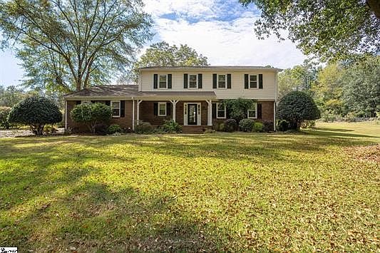 1st image of 108 Kingswood Cir