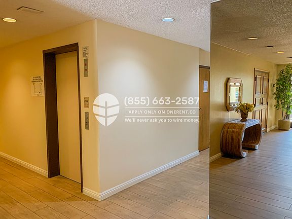 5th image of 339 W Wilson Ave Unit 205