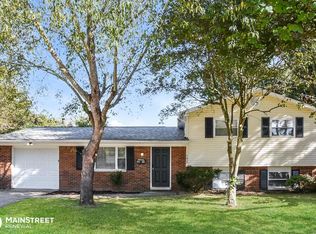 4800 Bromsgrove Ct, Columbus, OH 43232