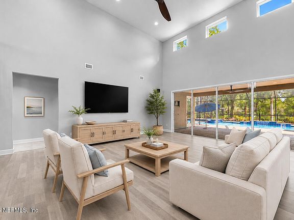 3rd image of 182 SPANISH BAY Drive