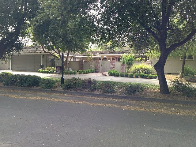 1st image of 1661 Mulberry Ln