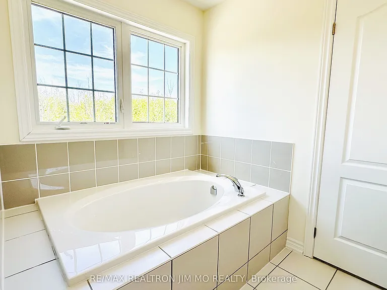 104 Cliff Thompson Ct — Photo 16