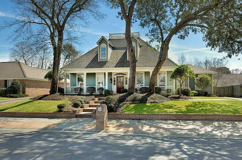 1st image of 2369 Park Place Dr