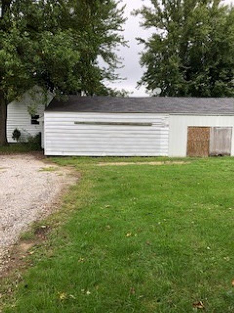 2nd image of 60482 County Road 27