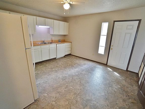 4th image of 1238 Northcliff Ave