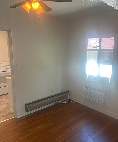 818 17th St #2 — Photo 5