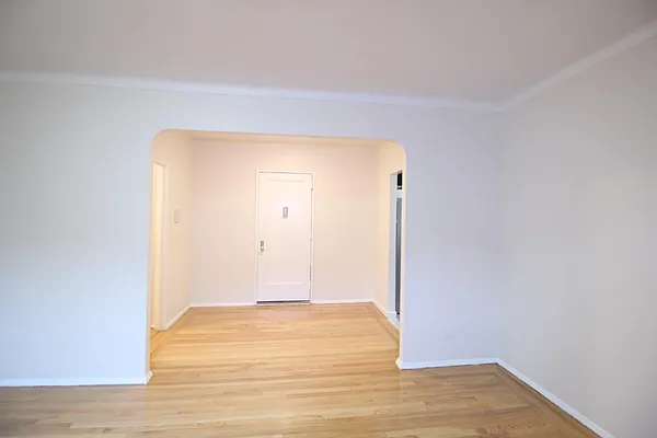 Rented by Kian Realty | media 12