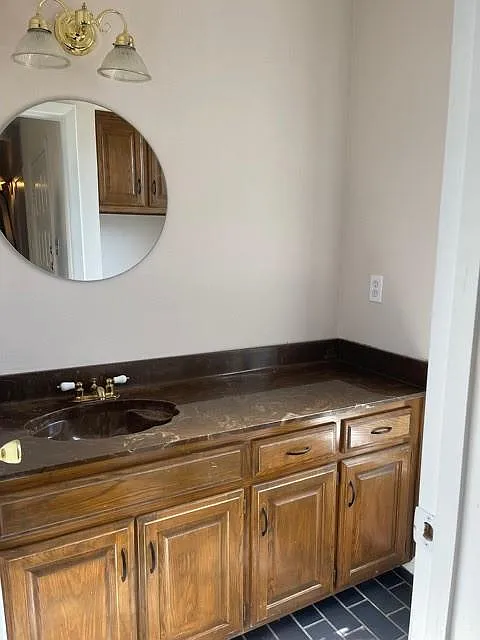 3 bed, 2.5 bath, 1633 sqft, $1,750 — Photo 2
