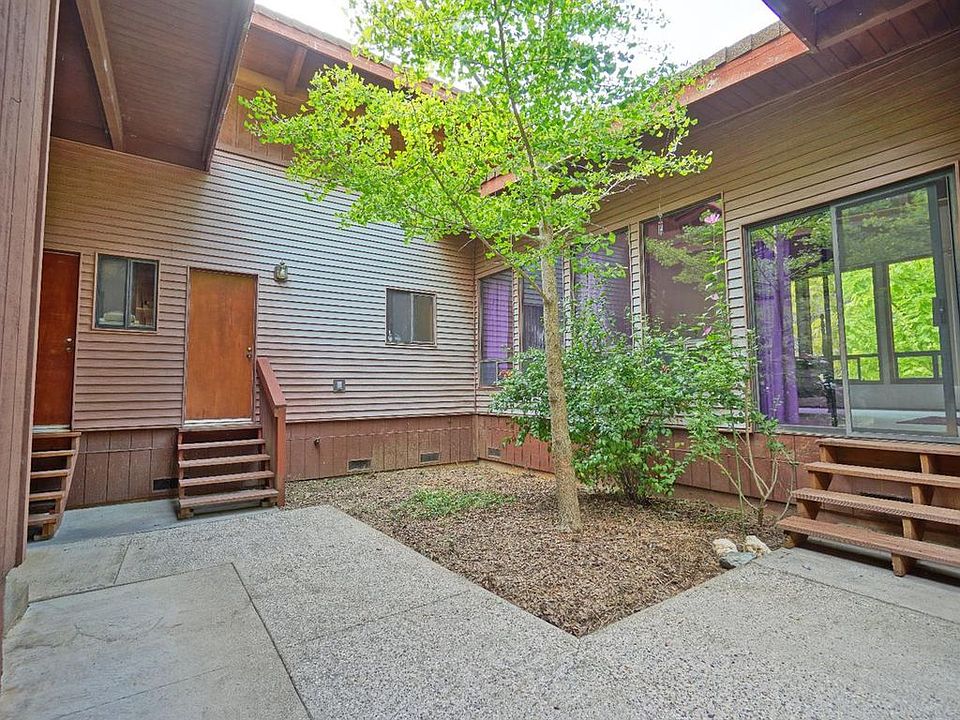 1st image of 5641 Lago Ln