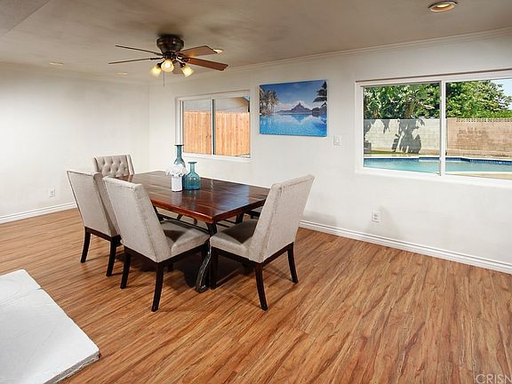 4th image of 8468 Variel Ave