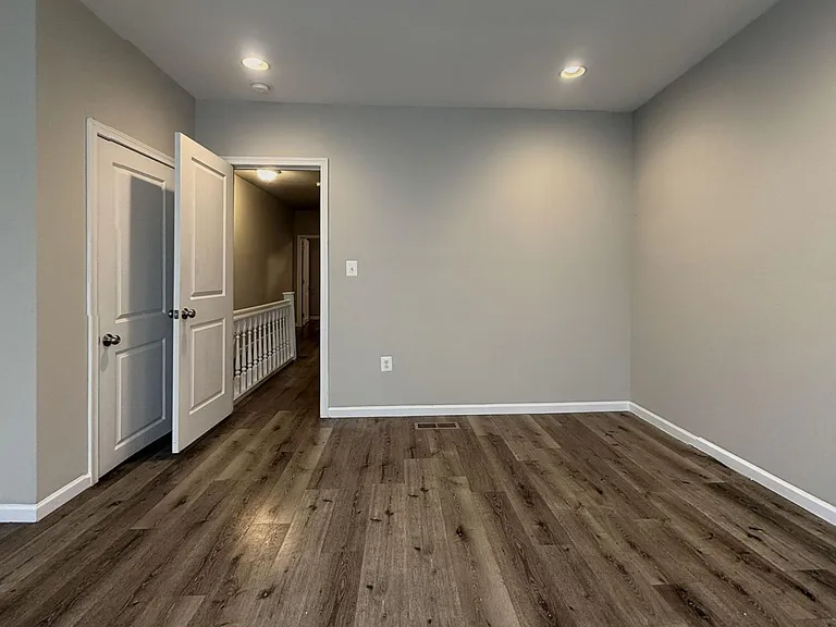 5411 Trinity St — Photo 11