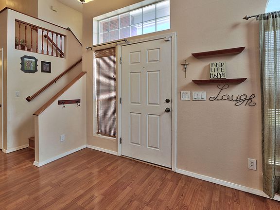 3rd image of 3 Juniper Pl