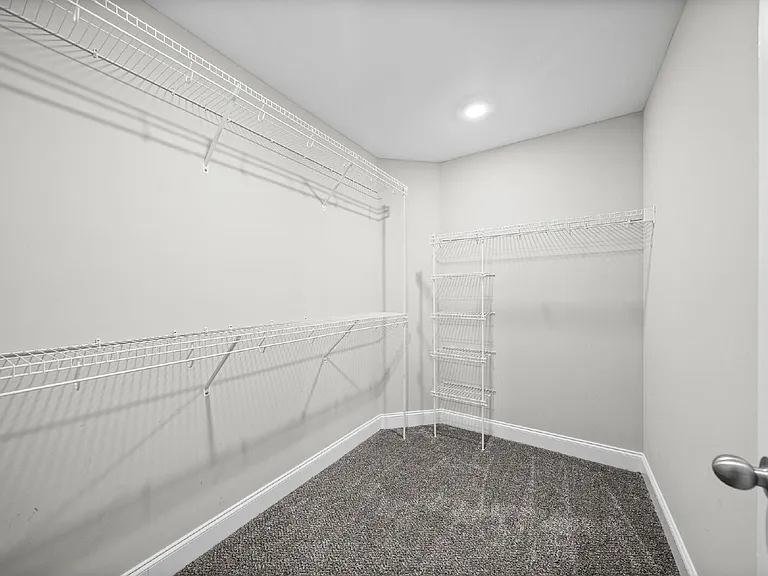 204 King Rd — Photo 20