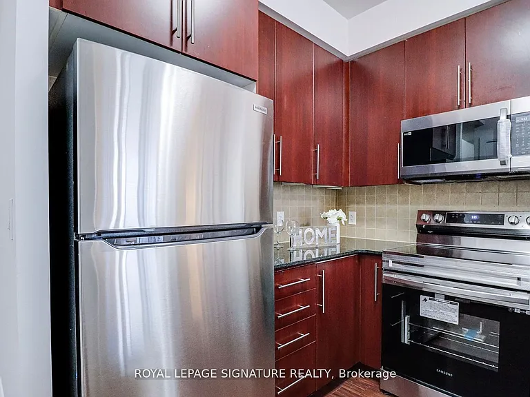 330 Burnhamthorpe Rd W #1602 — Photo 5