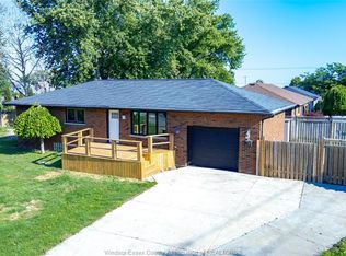 595 County Road 2, Lakeshore, ON N8L 1J9