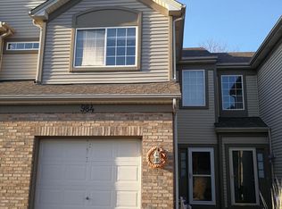 984 Parkhill Cir, Aurora, IL 60502