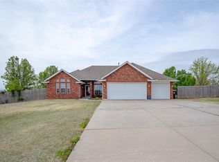20318 SE 37th St, Harrah, OK 73045