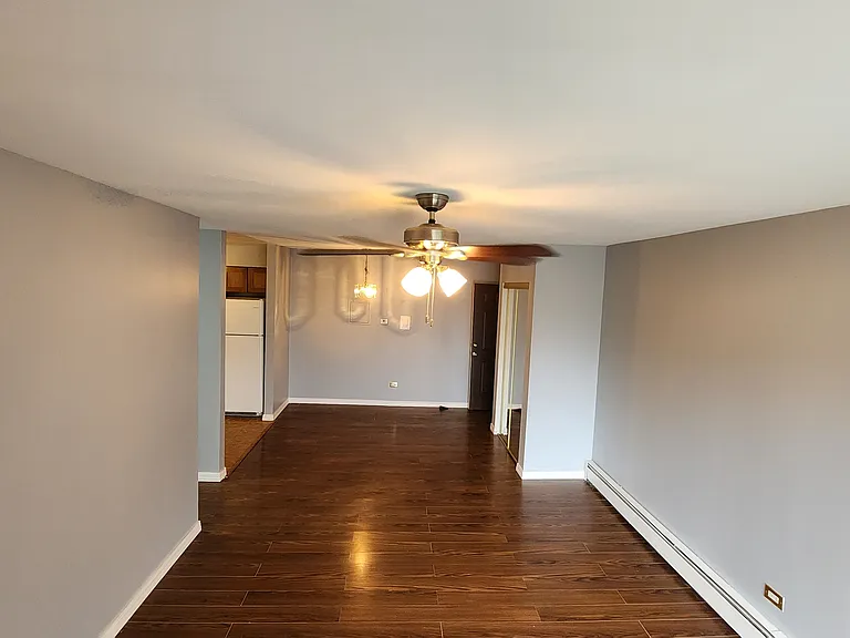 121 W Elk Trl #321 — Photo 3