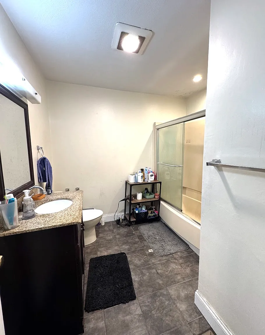 3 bed, 1400 sqft, $2,999 — Photo 4
