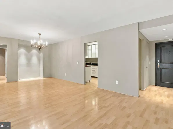 6101 Edsall Rd APT 408, Alexandria, VA 22304