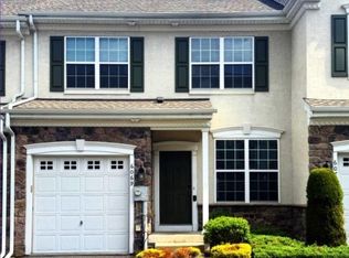6069 Valley Forge Dr, Coopersburg, PA 18036