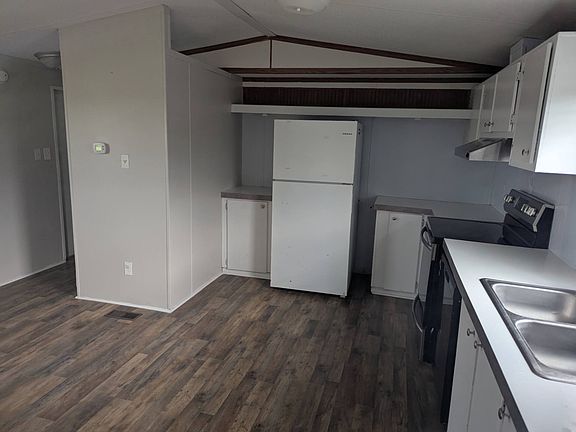 3rd image of 437 Everest Rd Lot 5