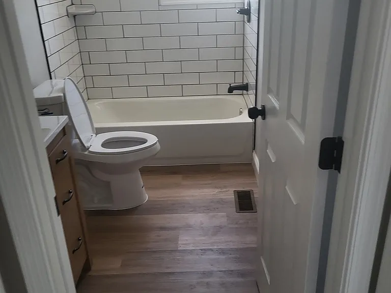 Upstairs Bathroom