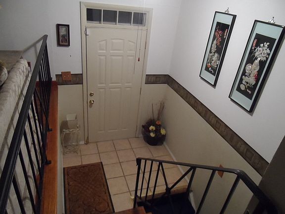 3rd image of 22461 Yates Ave