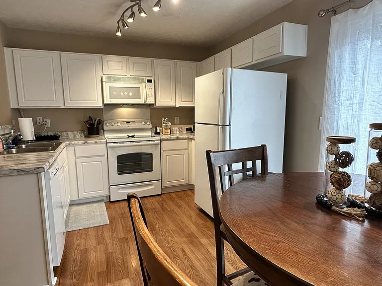 628 Flintlock Ct — Photo 12