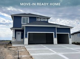 10125 Concord Dr, Horace, ND 58047