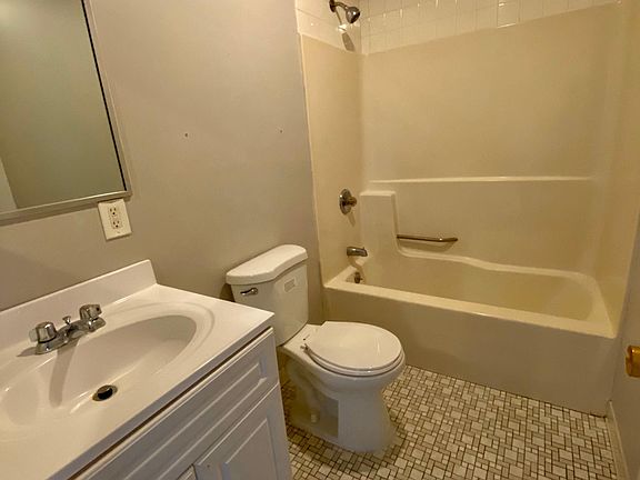 4th image of 1535 Dixwell Ave #5