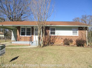 1810 Strathmore Ave, Fayetteville, NC 28304